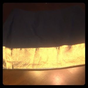 Black and gold skirt express size 8  NWT club mini tight runs small 6